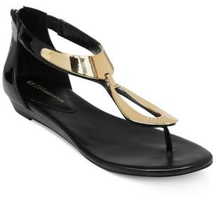 BCBGeneration Anais Sandals
Thong toe, zip heel, m